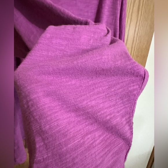 Old Navy long sleeve tee - Picture 5 of 7